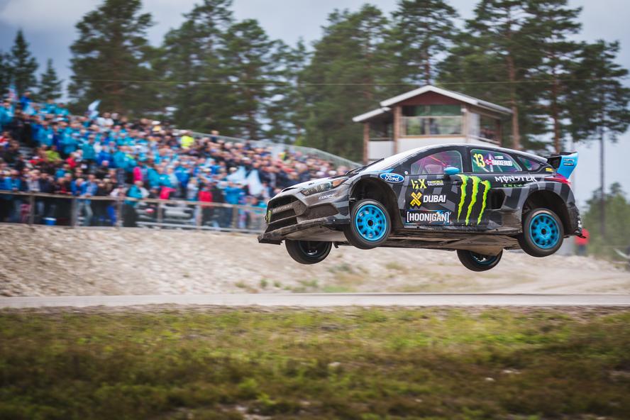 Hoonigan Racing Division’s Andreas Bakkerud continued on his streak of making World Rallycross history by winning this past weekend’s event in Höljes, Sweden. The win marks the first-ever back-to-back win for the all-new Ford Focus RS RX rallycross car, as well as the first-ever back-to-back win in World RX for Hoonigan Racing Division.