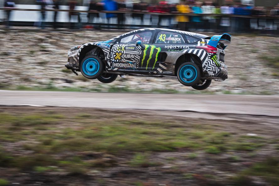 Hoonigan Racing Division’s Andreas Bakkerud continued on his streak of making World Rallycross history by winning this past weekend’s event in Höljes, Sweden. The win marks the first-ever back-to-back win for the all-new Ford Focus RS RX rallycross car, as well as the first-ever back-to-back win in World RX for Hoonigan Racing Division.