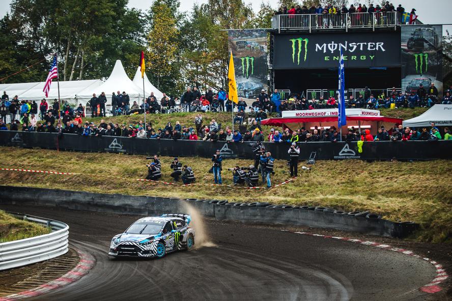 Hoonigan Racing Division’s Andreas Bakkerud has managed to keep his hopes alive in the hunt for third-overall in the 2016 FIA World Rallycross Championship by finishing the final European round of the season at Estering in Germany in third place.