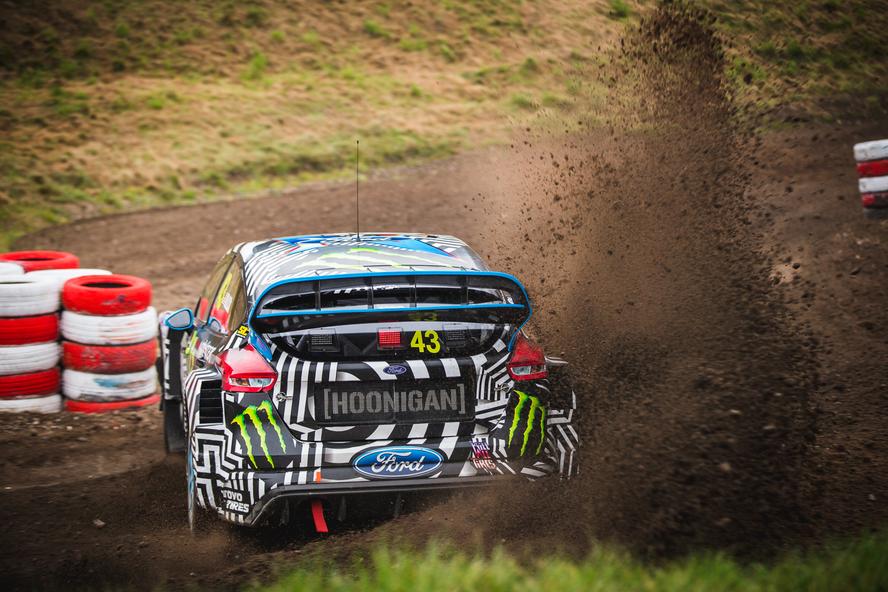 Hoonigan Racing Division’s Andreas Bakkerud has managed to keep his hopes alive in the hunt for third-overall in the 2016 FIA World Rallycross Championship by finishing the final European round of the season at Estering in Germany in third place.