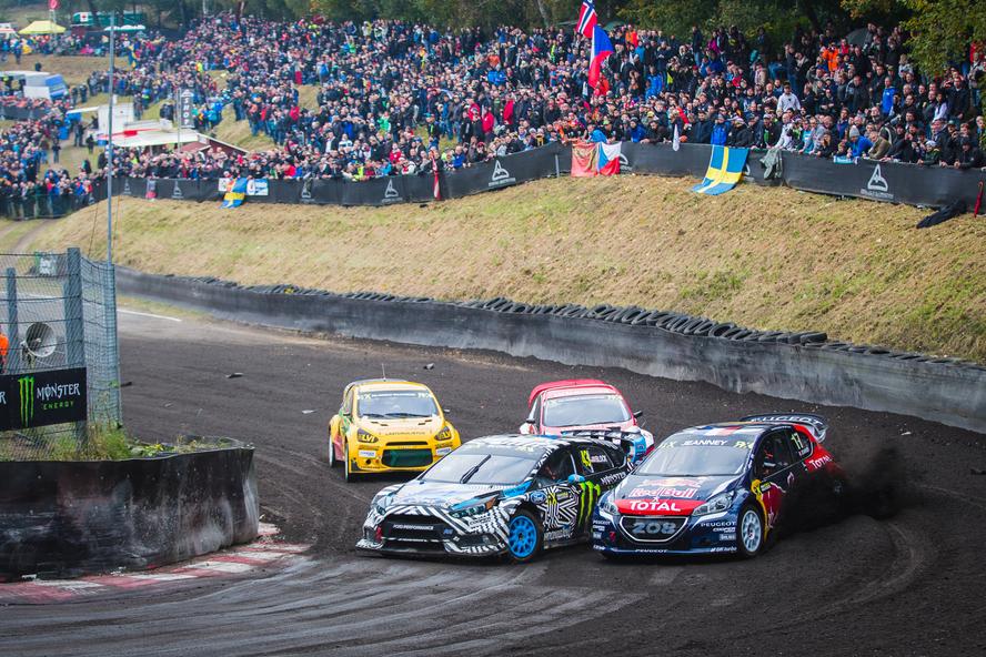 Hoonigan Racing Division’s Andreas Bakkerud has managed to keep his hopes alive in the hunt for third-overall in the 2016 FIA World Rallycross Championship by finishing the final European round of the season at Estering in Germany in third place.