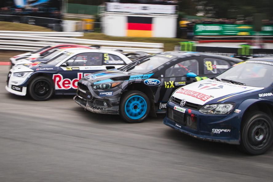 Hoonigan Racing Division’s Andreas Bakkerud has managed to keep his hopes alive in the hunt for third-overall in the 2016 FIA World Rallycross Championship by finishing the final European round of the season at Estering in Germany in third place.
