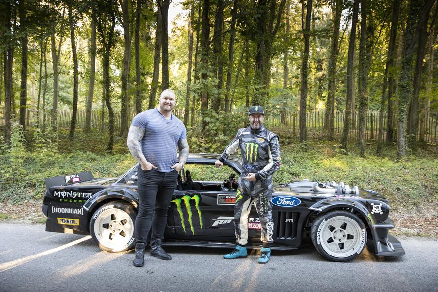With the release of Forza’s latest game, Horizon 4, the team at Xbox invited Ken Block and his Ford Mustang Hoonicorn V2 across the ocean to the Goodwood Estate to participate in their launch event for the game.