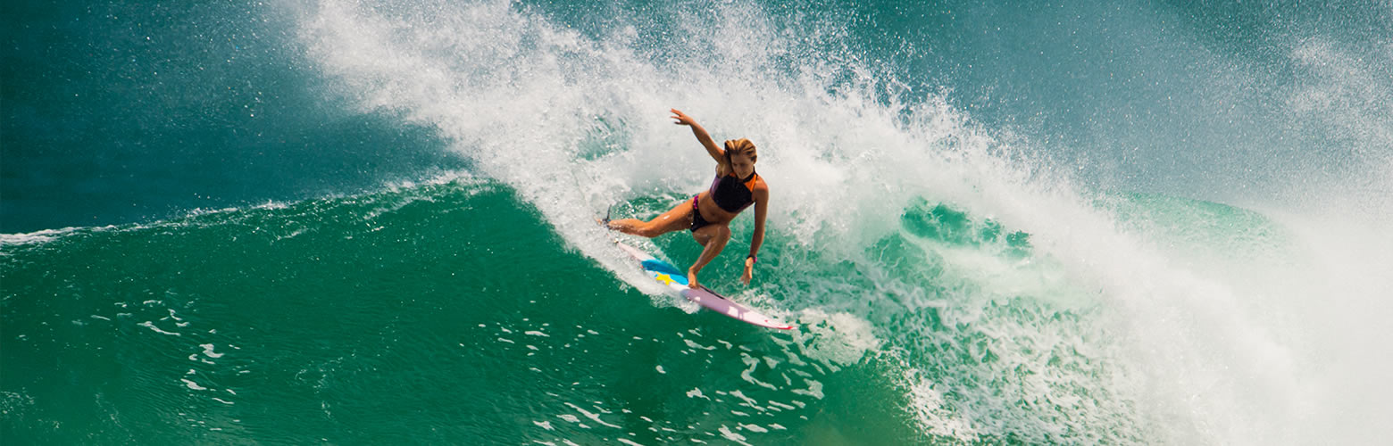 category-banner_wetsuits::women::rashguards